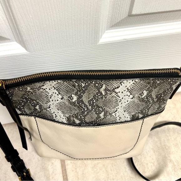 Fossil Amelia Python White Leather Crossbody Handbag - Picture 5 of 13
